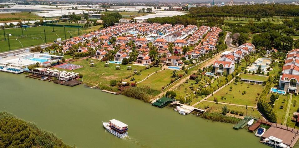 Fun&Sun River Villas With Amazing Landscape 5+1 Belek Exteriör bild