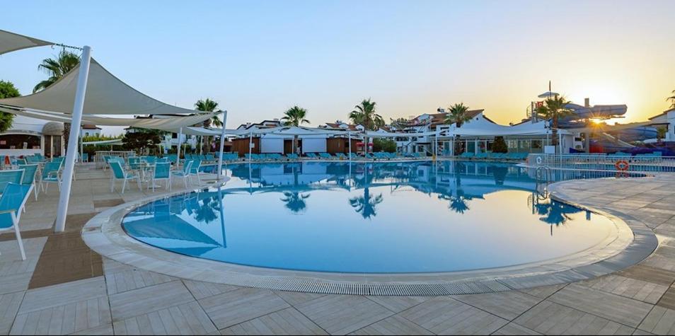 Fun&Sun River Villas With Amazing Landscape 5+1 Belek Exteriör bild