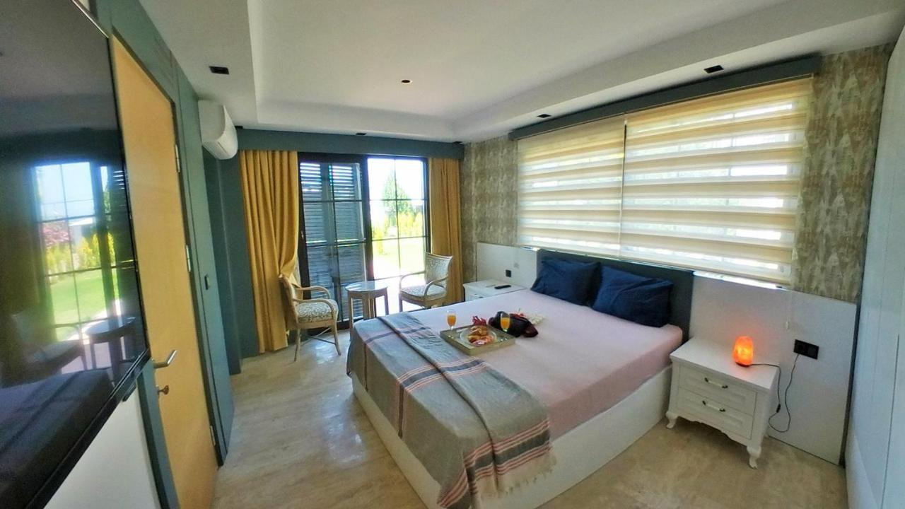 Fun&Sun River Villas With Amazing Landscape 5+1 Belek Exteriör bild